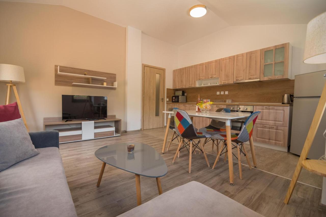 Tarnovgrad Apartments - Free Parking فيليكو ترنوفو المظهر الخارجي الصورة
